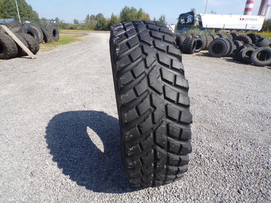 opona 440/80R30 NOKIAN 16.9R30 TRI 2 (1600 netto)