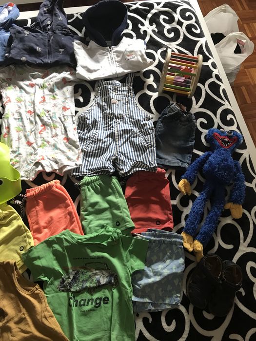 Lote roupa e acessórios menino 24 meses