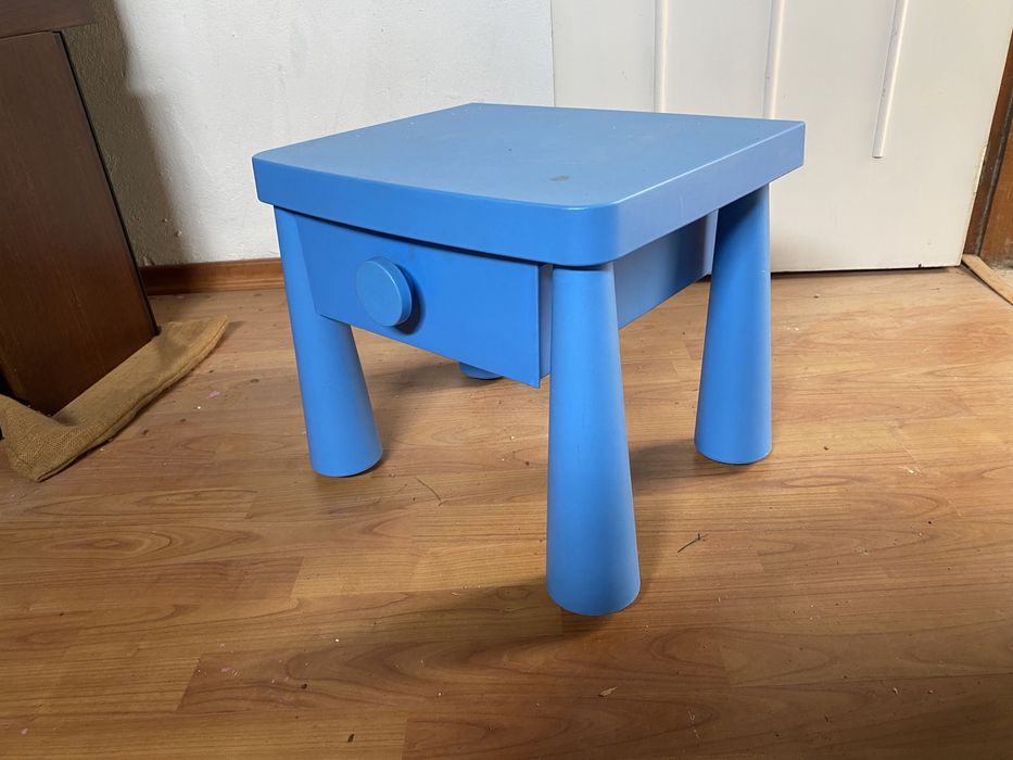 Mesa cabeceira ikea azul