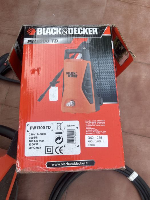 Maquina de pressao black & decker e acessorios