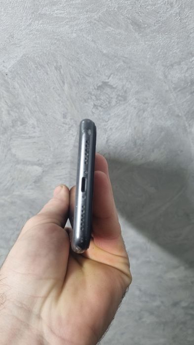 Продам айфон 11 64гб