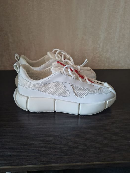 Кроссовки PRADA  новые