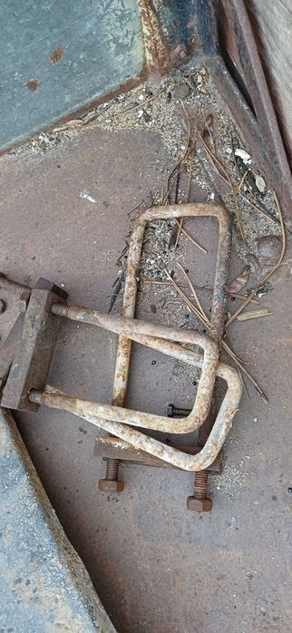 Carroçaria / Caixa Carga Toyota Hilux LN56