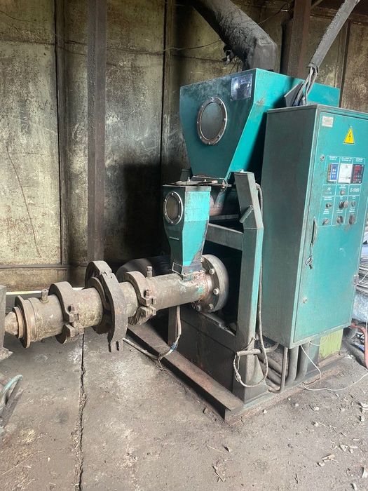 Екструдер для переробки сої