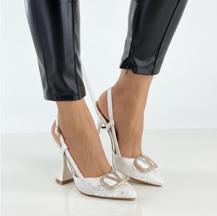 Жіночі туфлі босоніжки