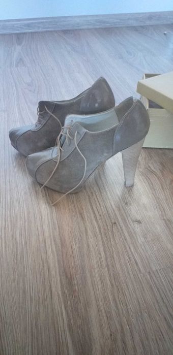 Buty skóra lakierowana i zamsz
