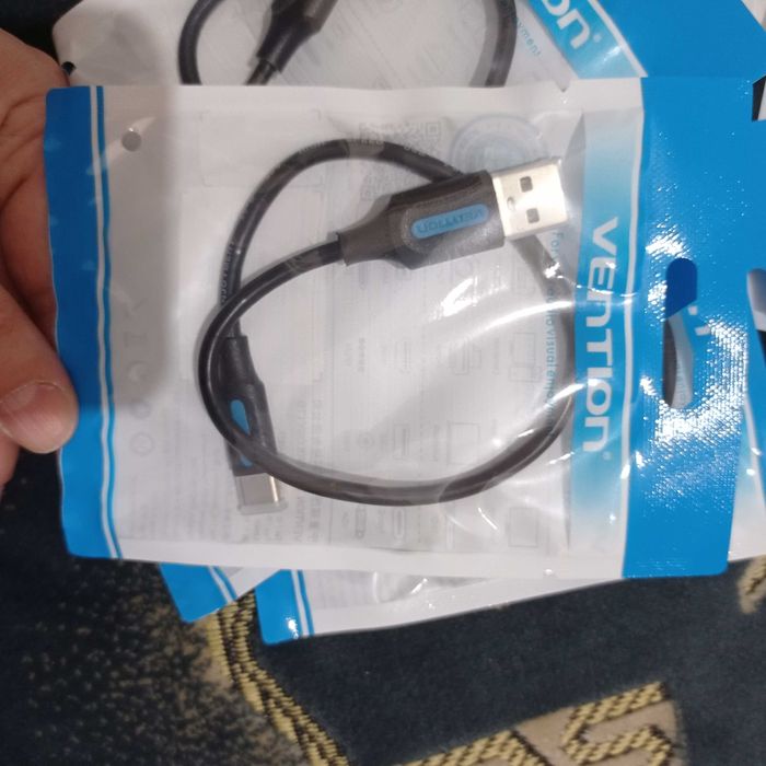 Разные зарядные шнуры