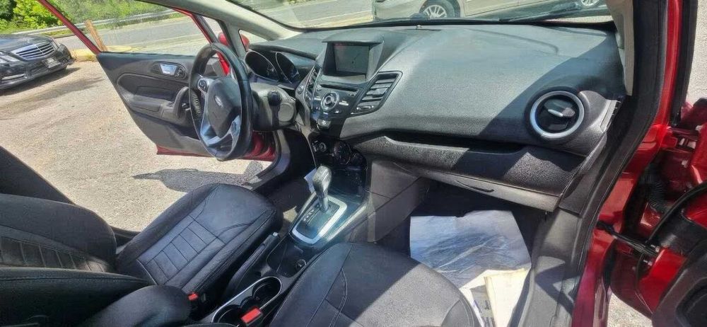Ford Fiesta Titanium      2016