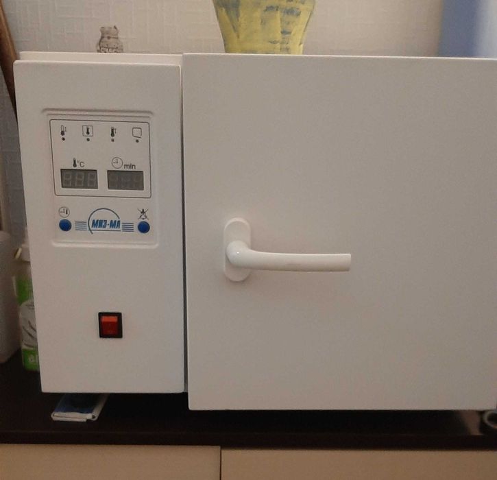 Сухожаровой шкаф ПГ-20 для стерилизации инструментов