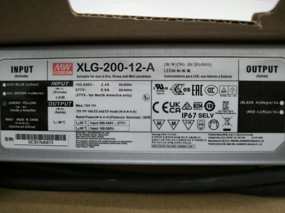 Блок питания Mean Well XLG-200-12-A защита IP67 для LED