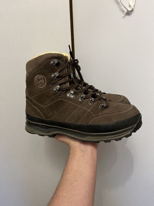 Ботинки Lowa trekker  42,5