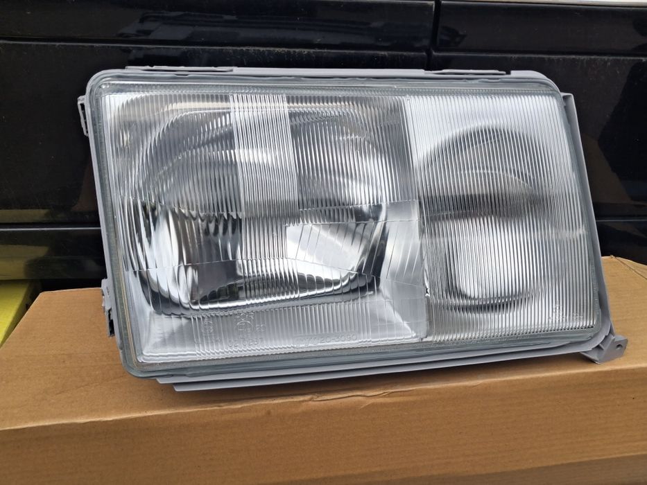 Lampa lewamercedes w 124 Tyc Nowa