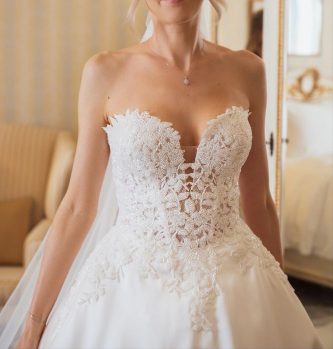 Suknia ślubna Pronovias Once