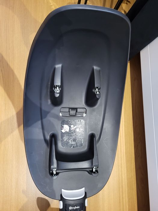 Fotelik samochodowy Cybex Aton M Scuderia Ferrari