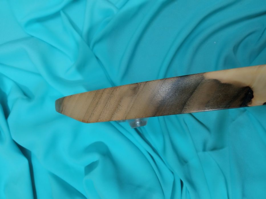 Дошка обробна разделочная доска  овал 52×25.5×2.7см, горіхове дерево.