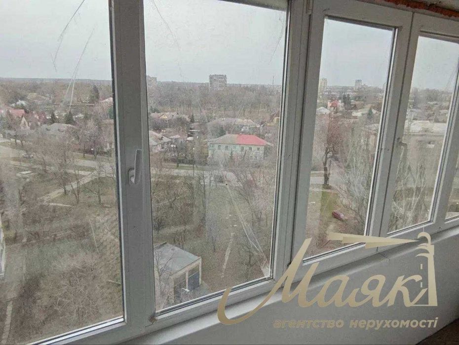 Продаж 1 кімнатної кварири Дніпровський район, вул. Весніна