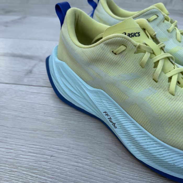 Кросівки Asics Superblast Peach Whisper Green 1013A127 46 р 29 см