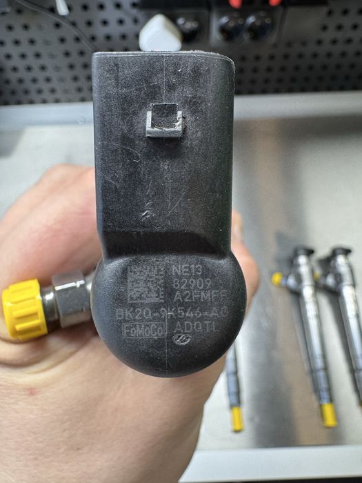 Форсунки Форд BK2Q-9K546-AG Континенталь