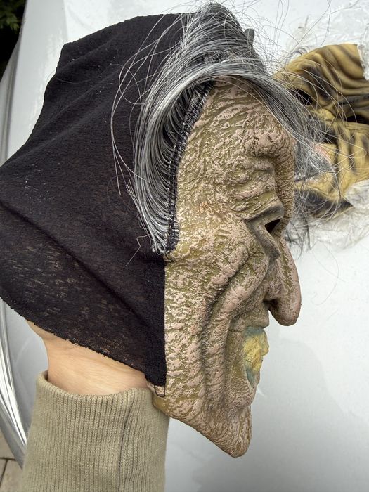 Маски для хеловіну