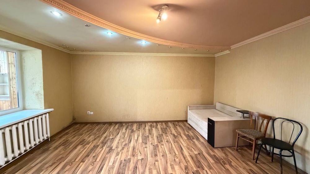Вигідна ціна за 1к квартиру, 57м2. Перший поверх. Терміново.