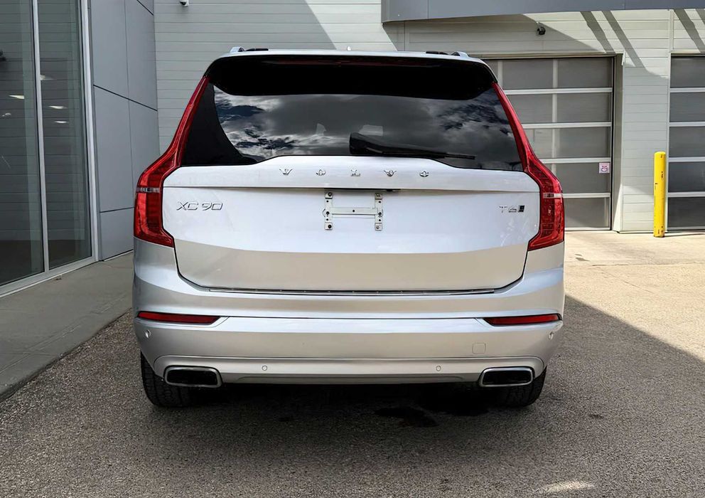 Volvo Xc90      2016