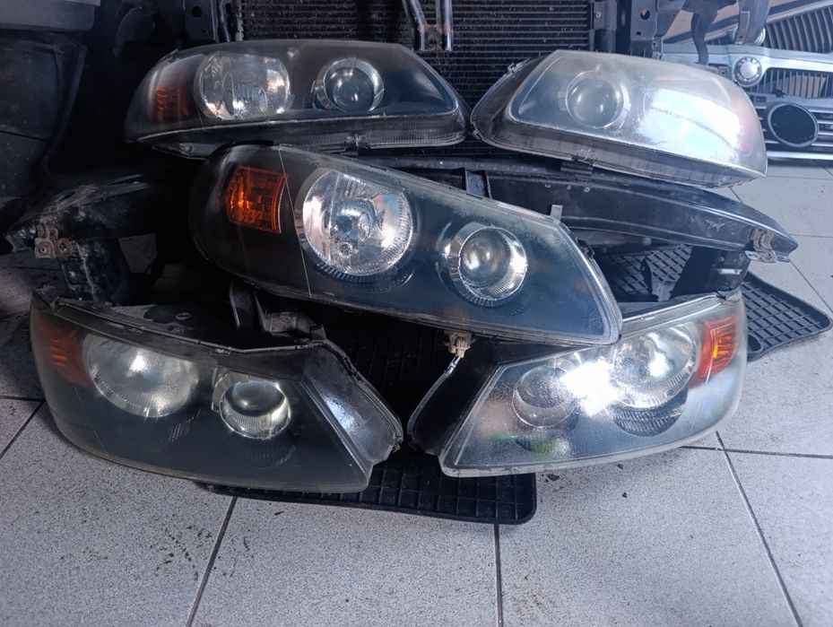 Фара Ніссан Альмера N16 крило Nissan Almera N16 бампер