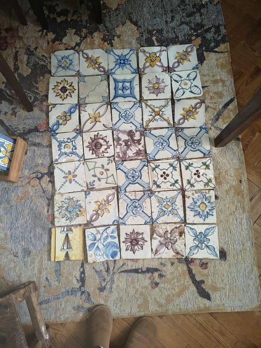 Azulejos vários  pombalinos  e VL