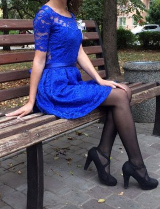 Женское гипюровое платье