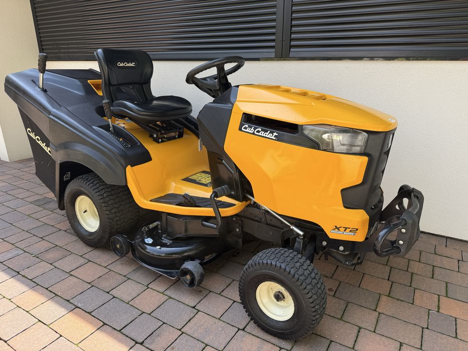 Traktorek kosiarka Cub Cadet XT 2 Hydro V-ka Kawasaki