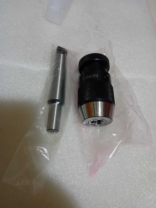 Bucha de aperto rápido de  1 a 16mm + Cone MT3 B18