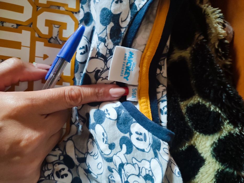 2 conjuntos de calção e t-shirt menino