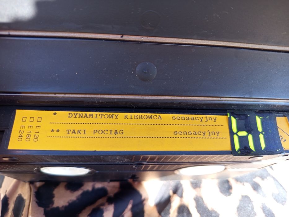 Kasety VHS 12szt