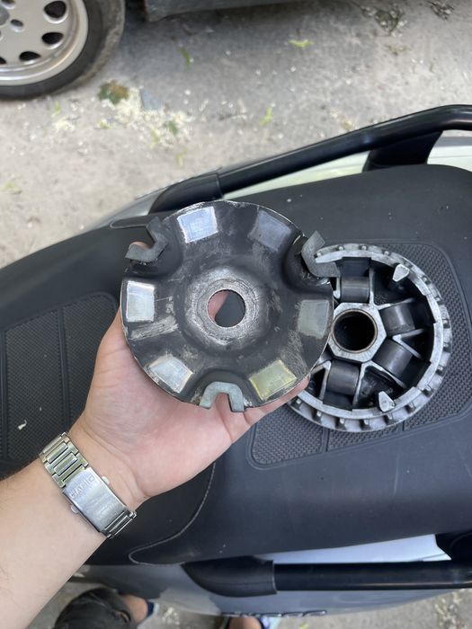 Щека Вариатора piaggio 500 master arrilia сцепление ролики