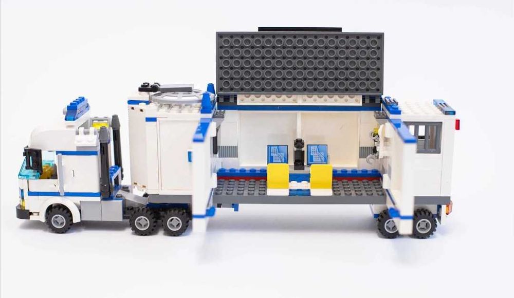 Lego City 7288 Jednostka Mobilna Policji Command Centre