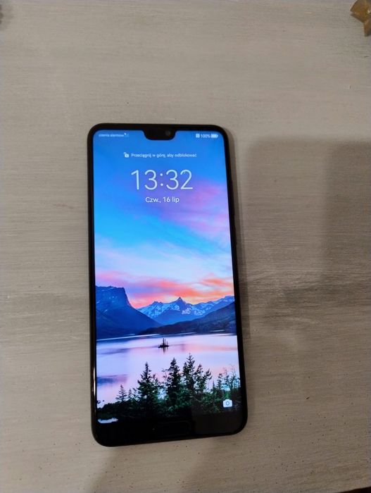 Huawei P20, 4/128, etui