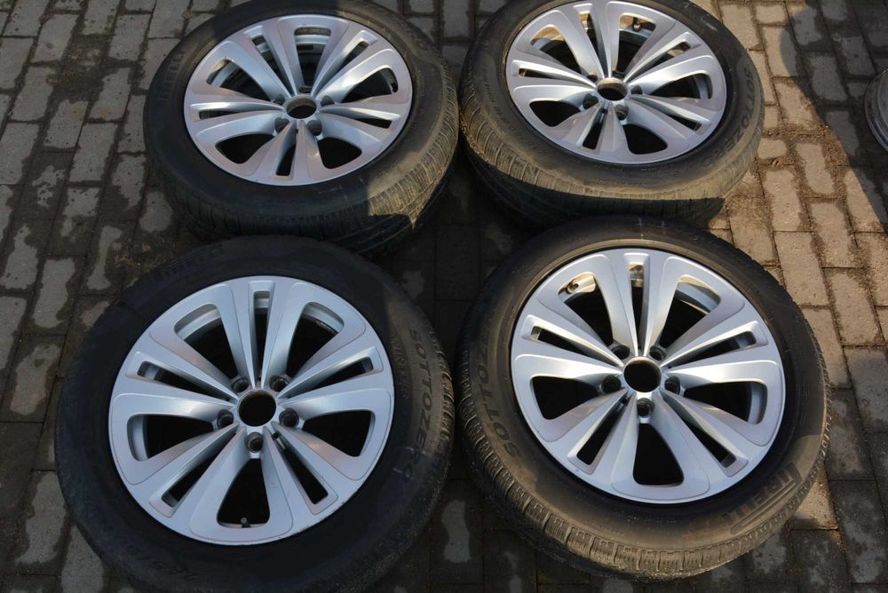 Felgi Kola 18' 5X120 ET30 8JX18 Bmw 7 F01 opony 245/50 pirelli VW T5