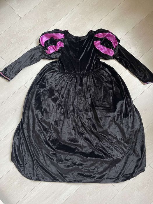 Шикарное платье на 5-6 років королева вампиров на Хелловин