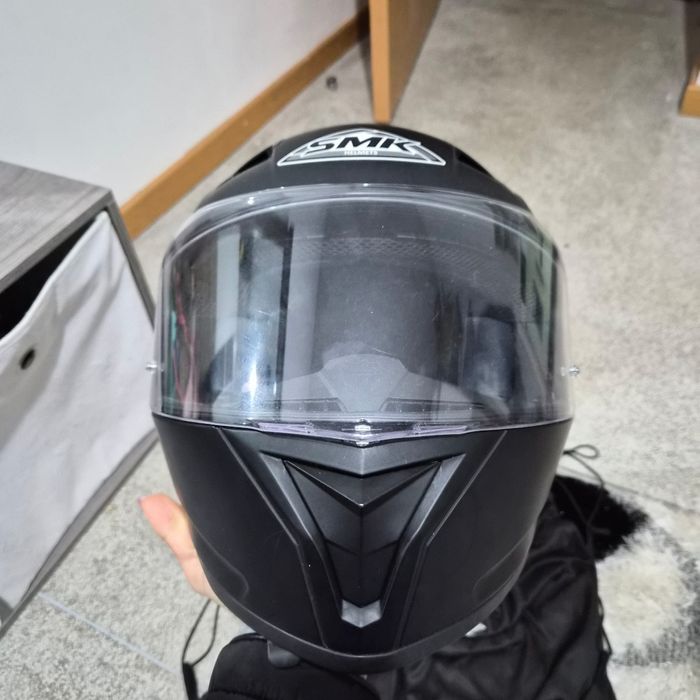 Capacete preto SMK