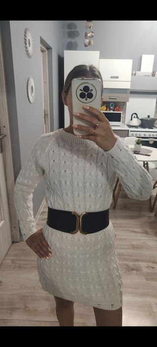 Sukienka swetrowa