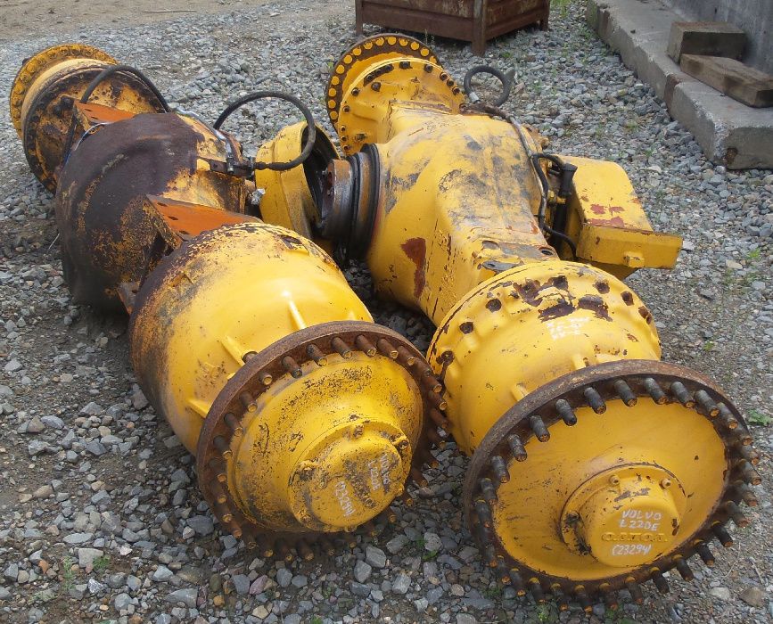 Mosty do ładowarki Volvo L220E L220D L220F. 238.771.0317