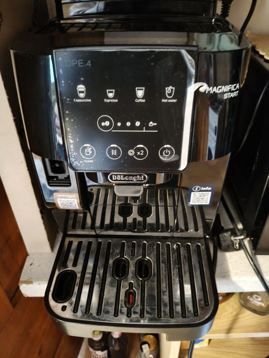 Ekspres DeLonghi jak nowy! Rewelacyjna cena !