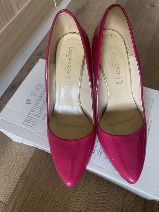 Szpilki Gianmarco r. 36 kolor fuksja