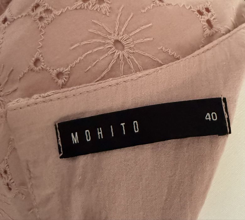 Bawełniana haftowana sukienka Mohito 40