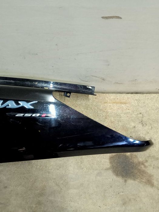 Yamaha X-max 250 ogon zadupek lewy oryginał 06-09 rok