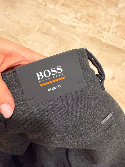 Брюки Hugo Boss слім нові