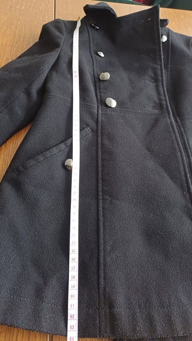 Czarny elegancki płaszczyk r 128