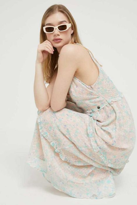 Сукня Superdry. розмір XL. Дихаюча, невагома тканина, приємна до тіла.