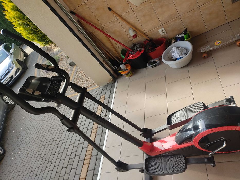 Trenażer eliptyczny HS-050C Frost czerwony - Hop Sport