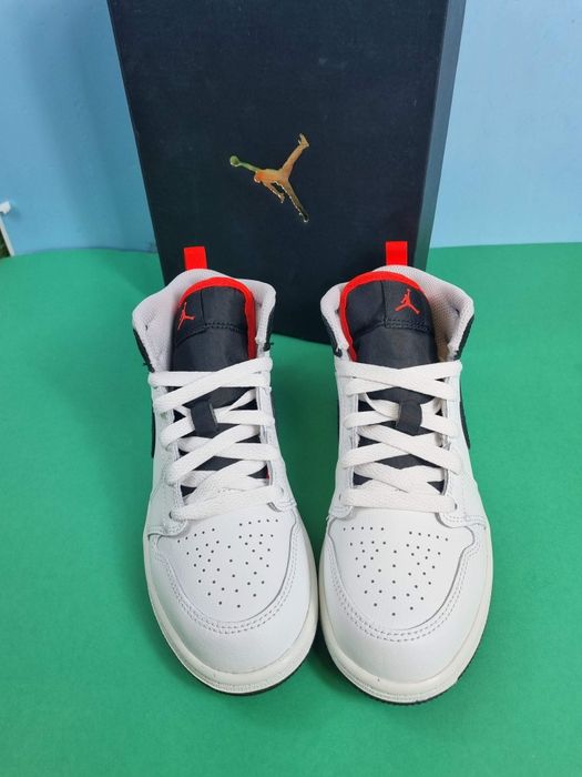 Buty Jordan 1 Mid