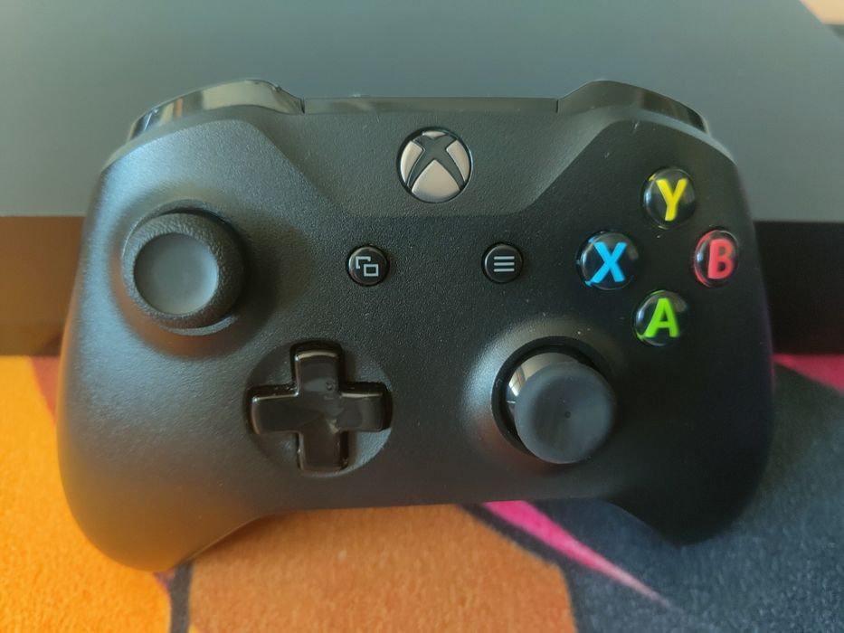 Consola Xbox One X 1TB